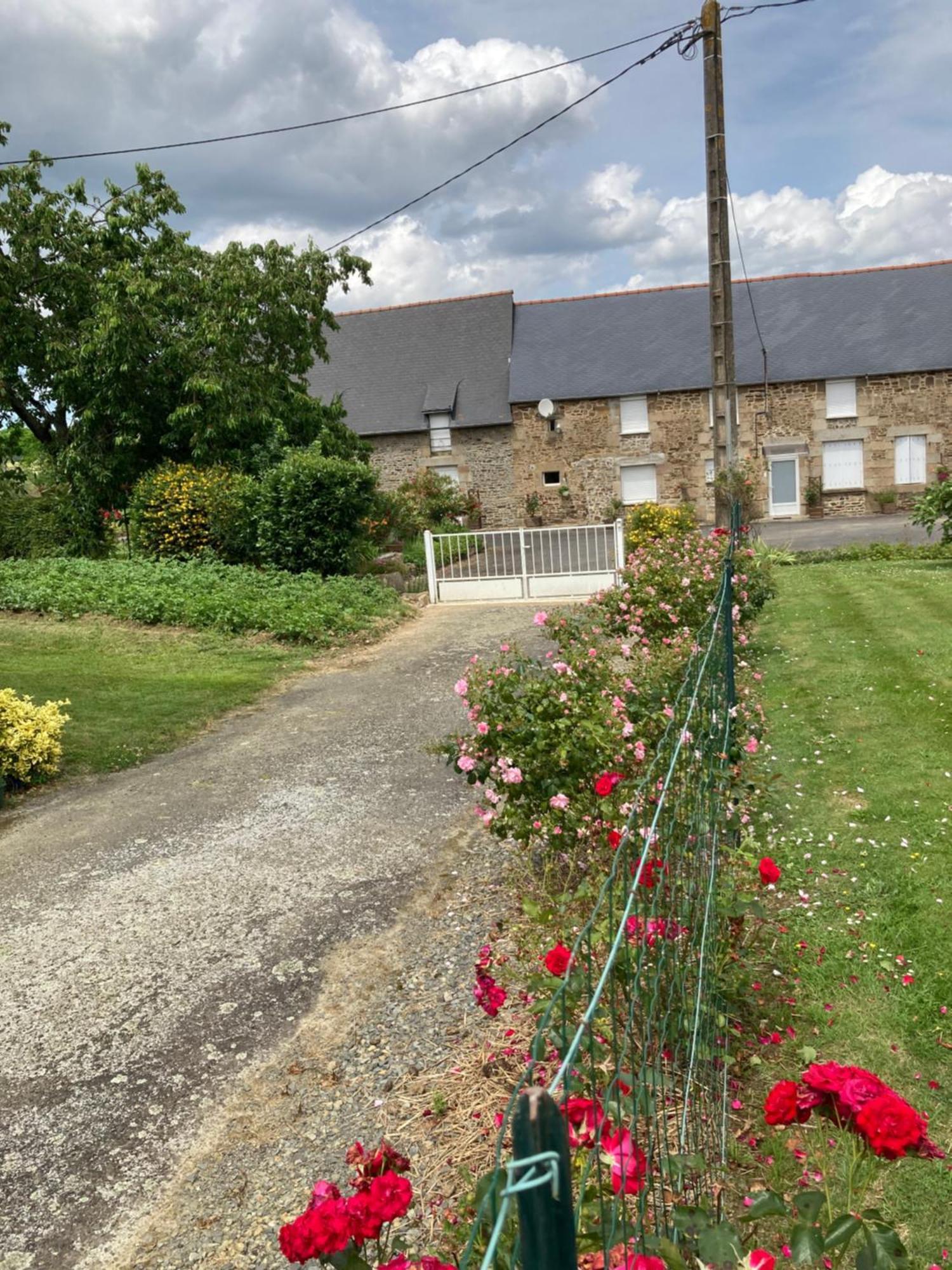 Homestay Au Coeur De La Bretagne ,chez Colette Et Gerard *