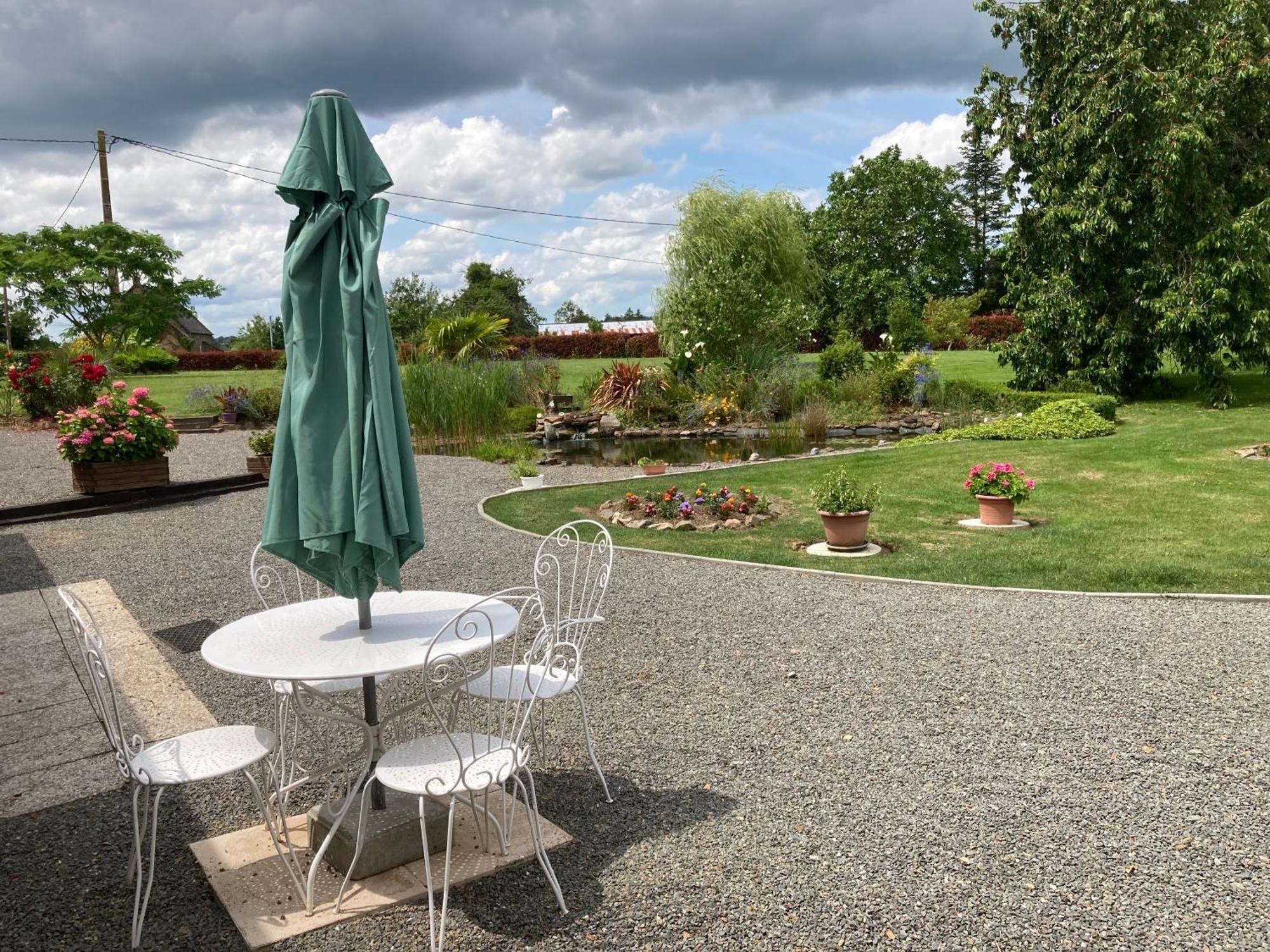 Au Coeur De La Bretagne ,chez Colette Et Gerard Homestay